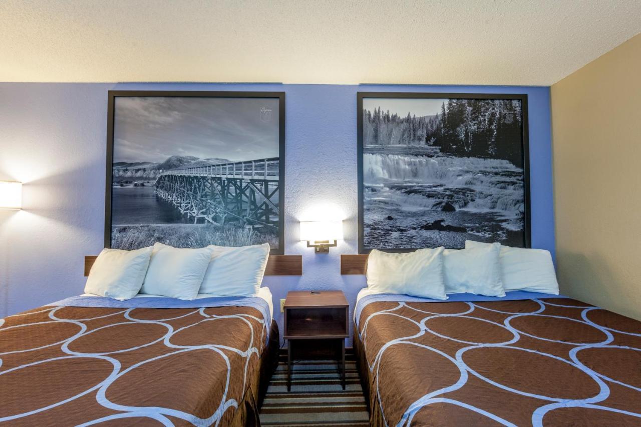 Hotel Super 8 By Wyndham Kamloops On The Hill Exteriér fotografie